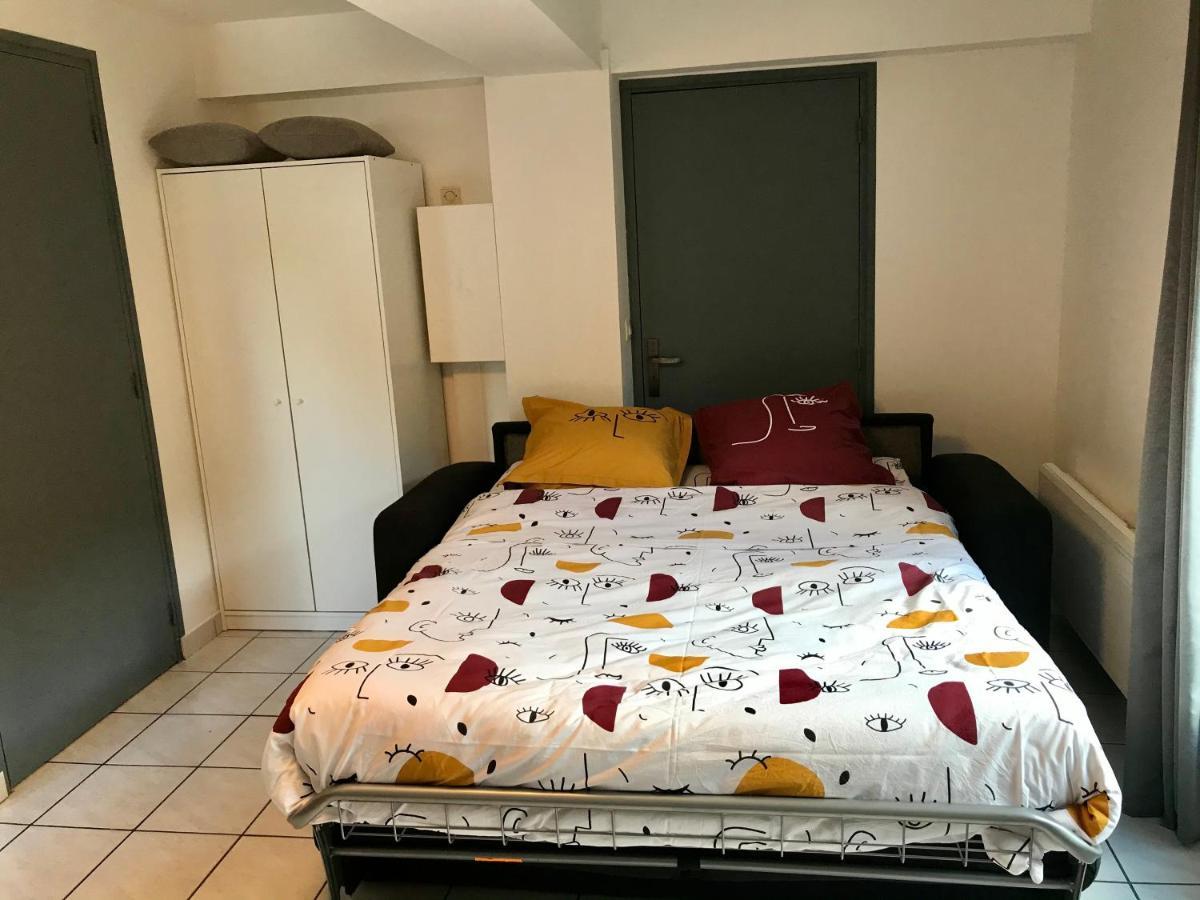 Le First Auversois Charmant Studio Avec Jardinet Apartment Bagian luar foto