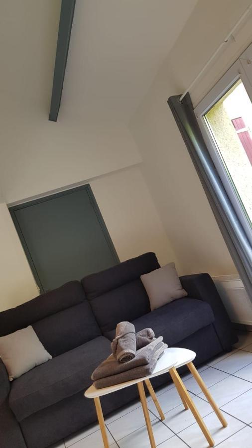 Le First Auversois Charmant Studio Avec Jardinet Apartment Bagian luar foto