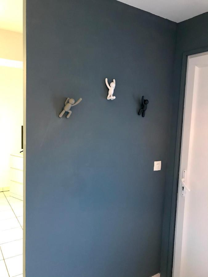Le First Auversois Charmant Studio Avec Jardinet Apartment Bagian luar foto